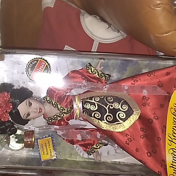 Cultural Keepsakes Porcelain China Doll - Picture 10 of 13